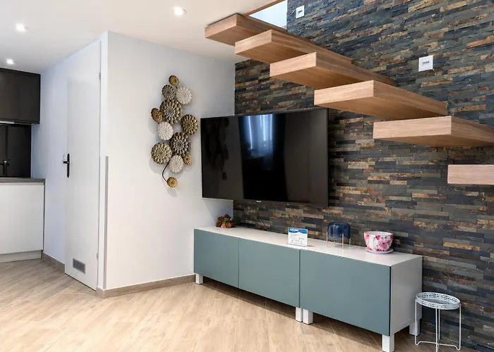 Zeus Design Loft Apartments